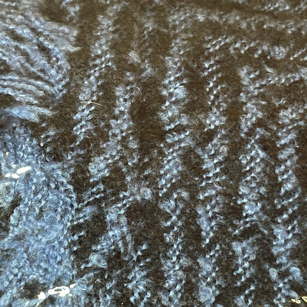 Hooded Poncho w/Herringbone Tweed Knit Design - Picture 6 of 8